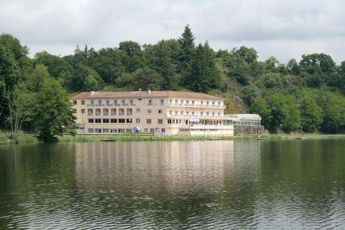 Hotel Le Moulin Neuf : Hotel near Sainte-Hermine