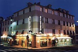 Brit Hotel Mâcon Centre Gare (Ex Hotel de Genève) : Hotel near Châtillon-sur-Chalaronne