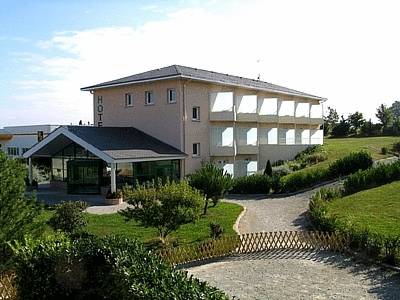 Logis Hôtel Clos De L'orgerie : Hotel near La Ferrière-de-Flée