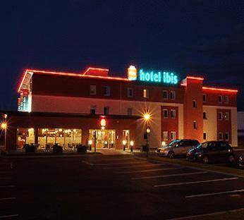 Hôtel Ibis Albert : Hotel near Ablaincourt-Pressoir
