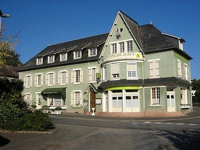 Logis Du Chemin De Fer : Hotel near Sainte-Jamme-sur-Sarthe