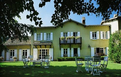 Hostellerie La Huchette : Hotel near Châtillon-sur-Chalaronne