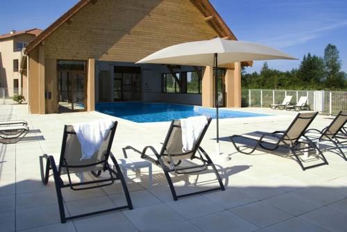 Lagrange Prestige Le Clos Des Vignes : Residence near Église-Neuve-d'Issac