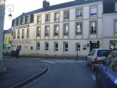 Logis Au Nom de Jesus : Hotel near Saint-Martin-du-Manoir