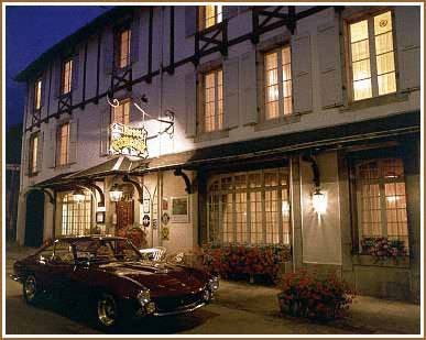 Hôtel-Restaurant Eychenne : Hotel near Ariège