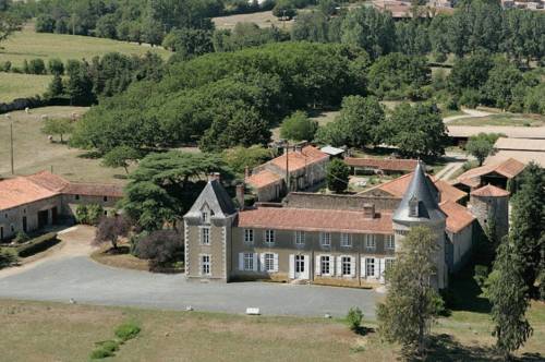 Manoir De Ponsay : Guest accommodation near Sainte-Hermine