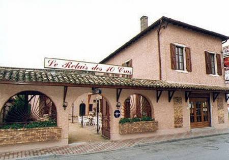 Logis Hotel Le Relais Des Dix Crus : Hotel near Châtillon-sur-Chalaronne