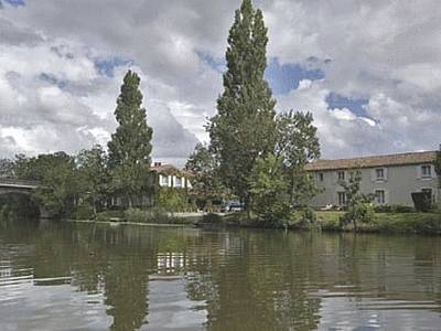 Logis Auberge De La Riviere : Hotel near Nalliers