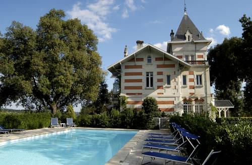Hôtel L'yeuse : Hotel near Bassac