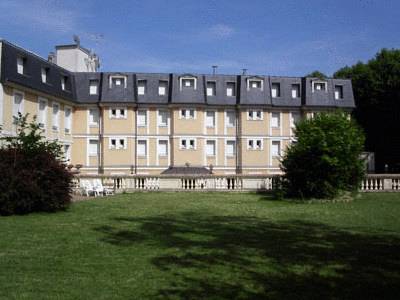Inter-Hotel Archotel : Hotel near Yonne