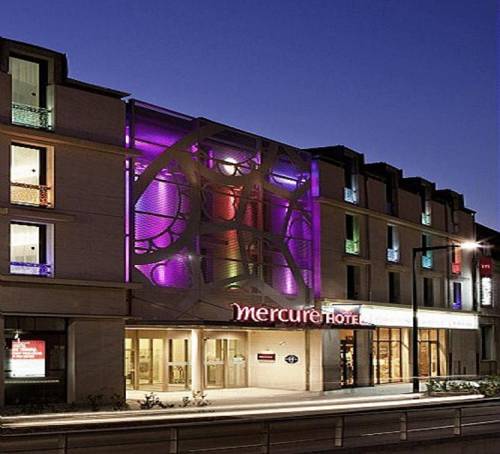 Mercure Chartres Cathedrale : Hotel near Chauffours