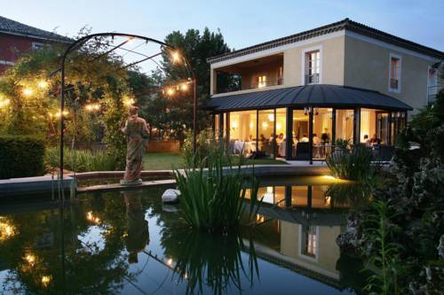 La Villa Augusta : Hotel near Solérieux
