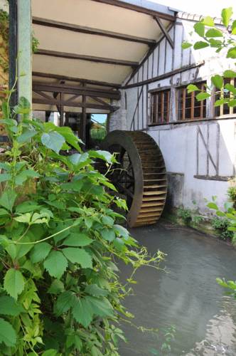 Le Moulin Du Landion Hôtel et Spa : Hotel near Lévigny