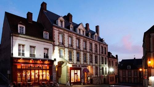 Hotel Du Dauphin : Hotel near La Ferté-Frênel