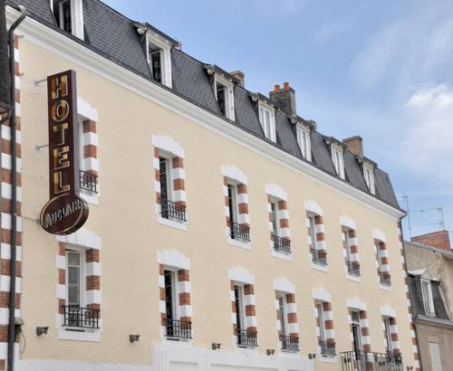 Inter-Hotel Auclair : Hotel near Mouhet