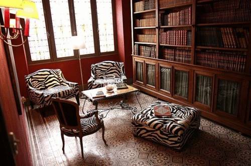 Logis Hotel Villa Cahuzac : Hotel near Escanecrabe