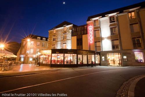 Hôtel-Restaurant Le Fruitier : Hotel near Saint-Pois