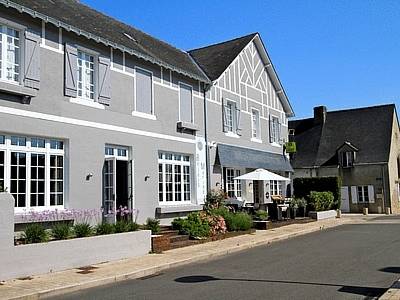 Logis Le Relais Marine : Hotel near Saint-Molf