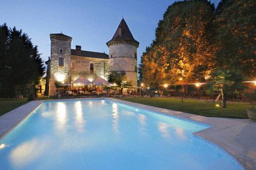 Château Chapeau Cornu : Hotel near Groslée