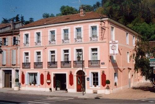 Hotel-Restaurant Le Luxembourg : Hotel near Castelsarrasin