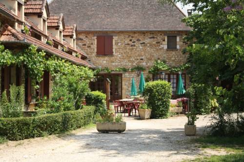 Hôtel Chastrusse : Hotel near Orliaguet