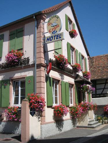 Hôtel Au Cygne : Hotel near Brumath