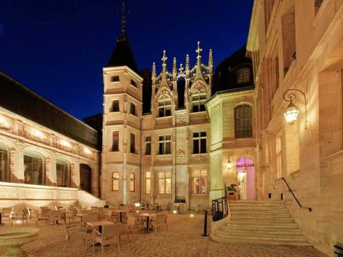 Spa-Hotel De Bourgtheroulde : Hotel near Rouen