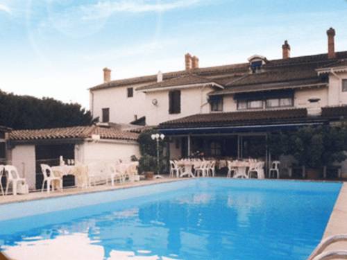 La Maison Blanche : Hotel near Châtillon-sur-Chalaronne