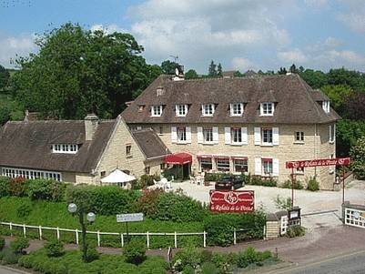 Logis Hotel Le Relais De La Poste : Hotel near Longvillers