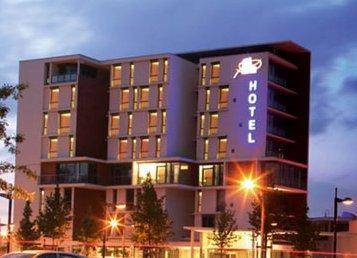 Hotel du Pasino : Hotel near Saint-Hilaire-lez-Cambrai