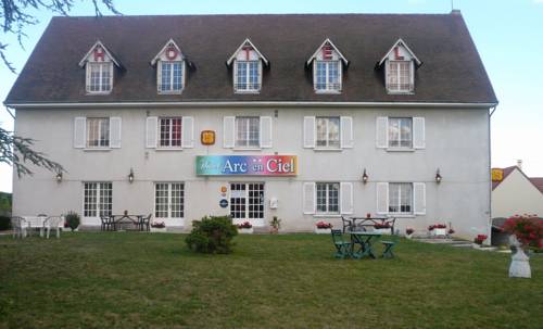 P'tit Dej-Hotel Arc en Ciel : Hotel near Mouhet