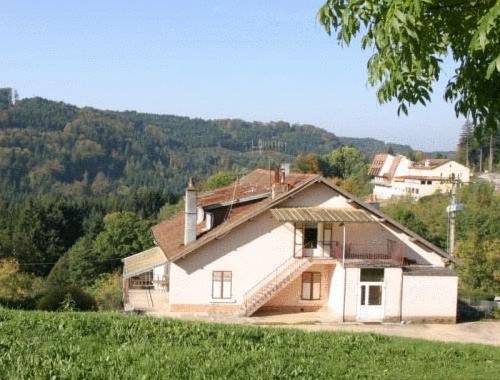Studios La Grande Cascade : Apartment near Vervezelle