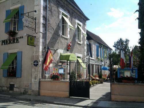 Hostellerie Saint Pierre : Hotel near Saint-Bris-le-Vineux