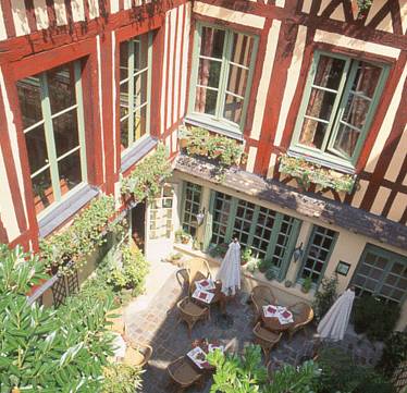 Le Vieux Carré : Hotel near Notre-Dame-de-Bondeville