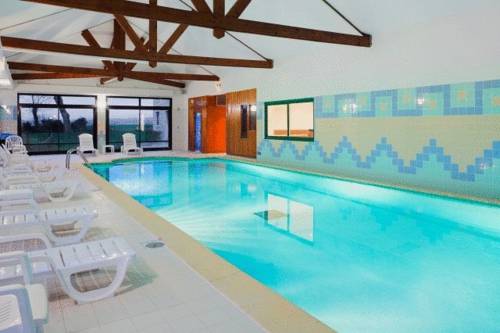 Holiday Inn Calais Coquelles : Hotel near Fréthun