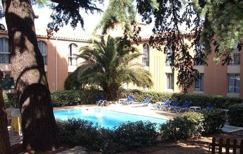 Le Clos De L'aube Rouge : Hotel near Saint-Aunès