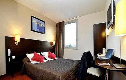 Balladins Gennevilliers Superior : Hotel near Saint-Denis