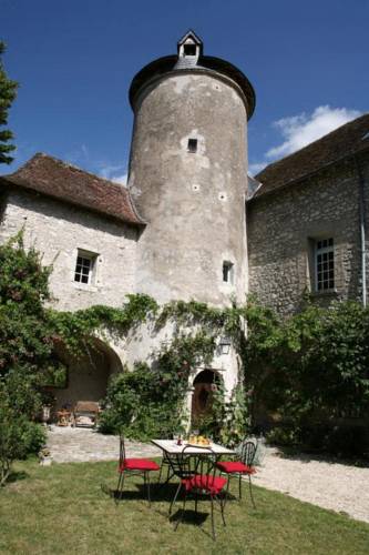 Le Relais Louis XI : Hotel near Lorges