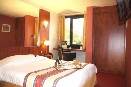 Acacias Hôtel Logis Lille Tourcoing : Hotel near Roncq
