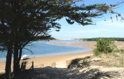 Logis Les Parcs : Hotel near Jard-sur-Mer