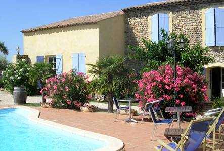 Logis La Bastide Saint Bach : Hotel near Solérieux