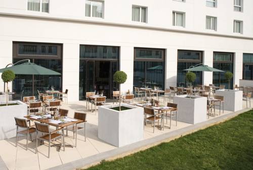 Courtyard by Marriott Paris Saint Denis Hotel : Hotel near Saint-Denis