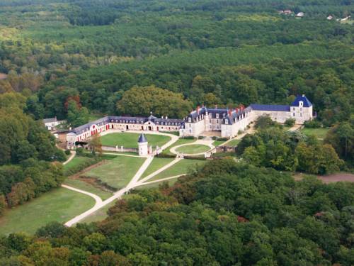 Château de Gizeux : Guest accommodation near La Breille-les-Pins
