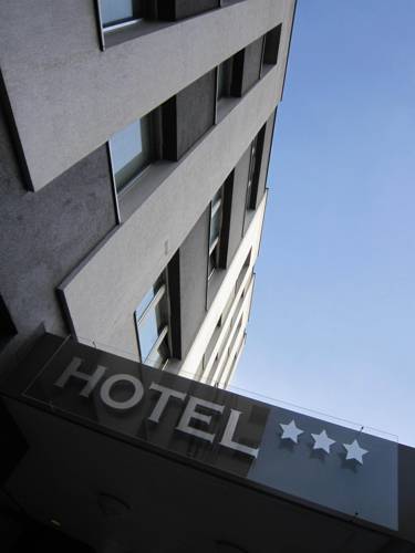 Hôtel Anne De Bretagne : Hotel near Ille-et-Vilaine