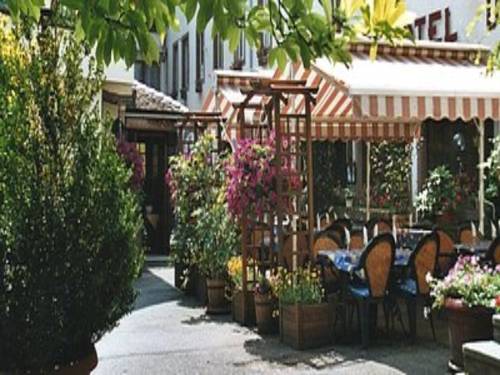 Logis Hotel Du Centre : Hotel near Bas-Rhin