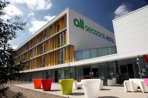 ibis Styles Nantes Reze Aéroport (ex all seasons) : Hotel near Rezé