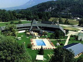 Quality Hotel Le Cervolan Chambéry - Voglans : Hotel near Meyrieux-Trouet