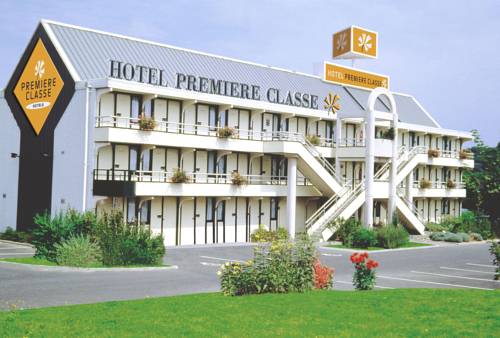 Premiere Classe Dunkerque Est Armbouts Cappel : Hotel near Loon-Plage