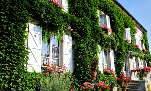 Maison d'Hôtes Ferme d'Issonges B&B : Bed and Breakfast near Hartennes-et-Taux