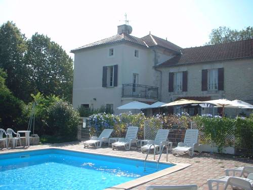 Hôtel De La Paix : Hotel near Saint-André-de-Double